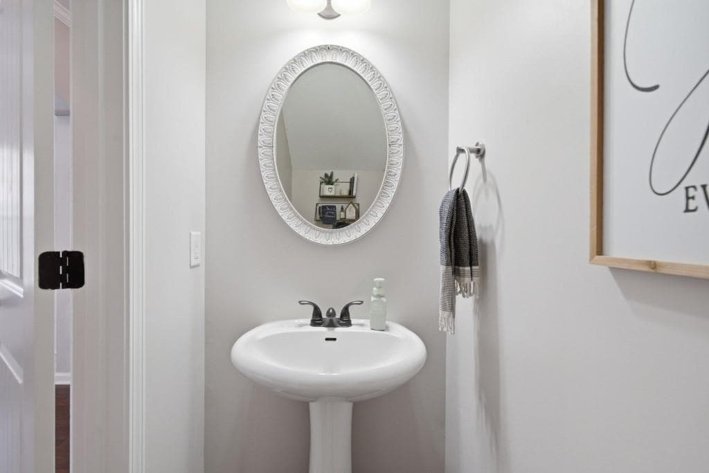 4 bedroom, 3 bathroom, 2,220 sq ft single family residence for sale at 330 White Birch Lane, Jefferson, GA 30549 — photo 8