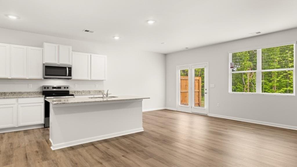 3 bedroom, 3 bathroom, 1,857 sq ft townhouse for sale at 3051 Ryker Road, Gainesville, GA 30507 — photo 5