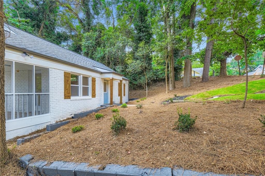3 bedroom, 1 bathroom, 825 sq ft single family residence for rent at 1191 Beechview Drive, Atlanta, GA 30316 for $1,995 a month — photo 2
