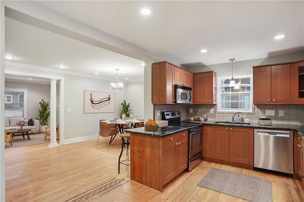 4 bedroom, 4 bathroom, 3,102 sq ft single family residence for rent at 99 Bates Avenue, Atlanta, GA 30317 for $3,850 a month — photo 7