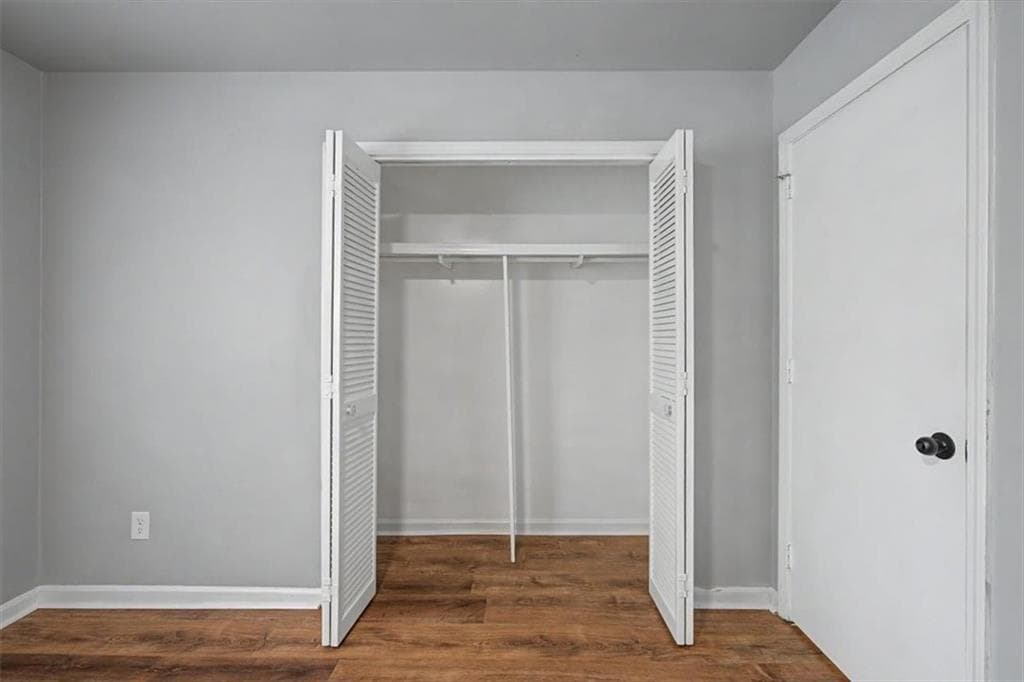 2 bedroom, 1 bathroom, 990 sq ft condominium for rent at 2430 Coosawattee Drive B, Atlanta, GA 30319 for $1,995 a month — photo 9