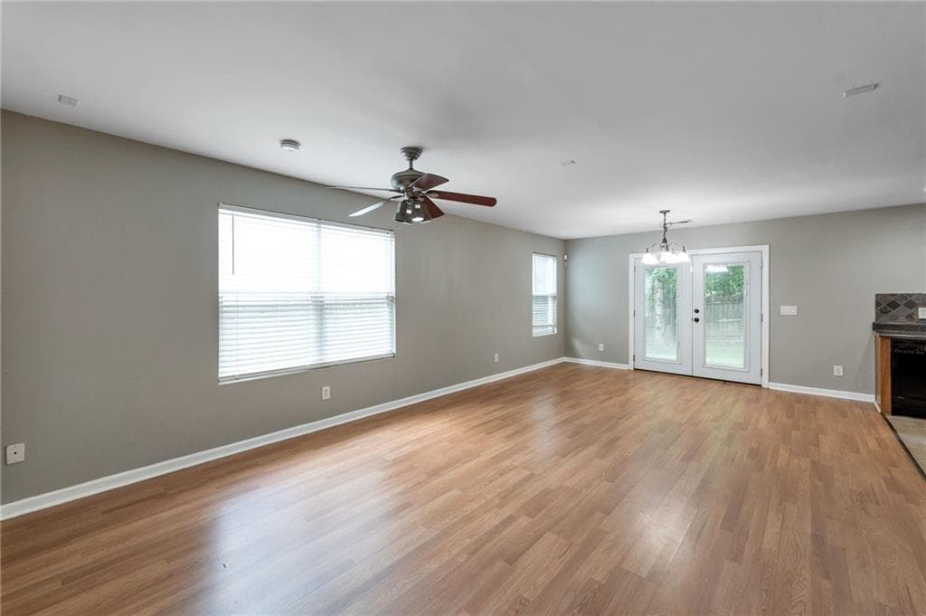 3 bedroom, 3 bathroom, 1,633 sq ft single family residence under contract at 172 Nacoochee Way, Canton, GA 30114 — photo 3