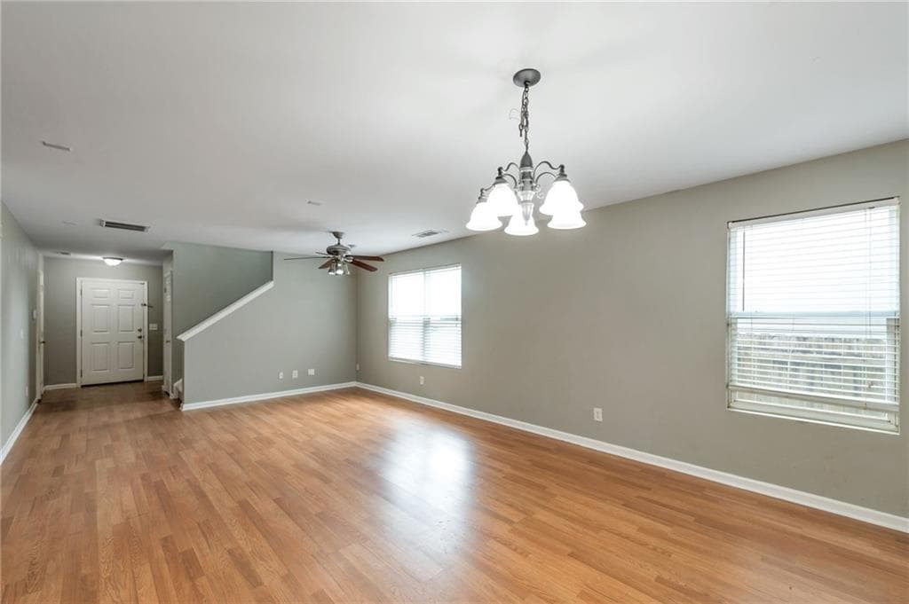 3 bedroom, 3 bathroom, 1,633 sq ft single family residence under contract at 172 Nacoochee Way, Canton, GA 30114 — photo 6
