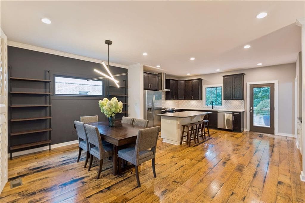5 bedroom, 4 bathroom, 3,056 sq ft single family residence under contract at 1320 Arnold Avenue, Atlanta, GA 30324 — photo 6