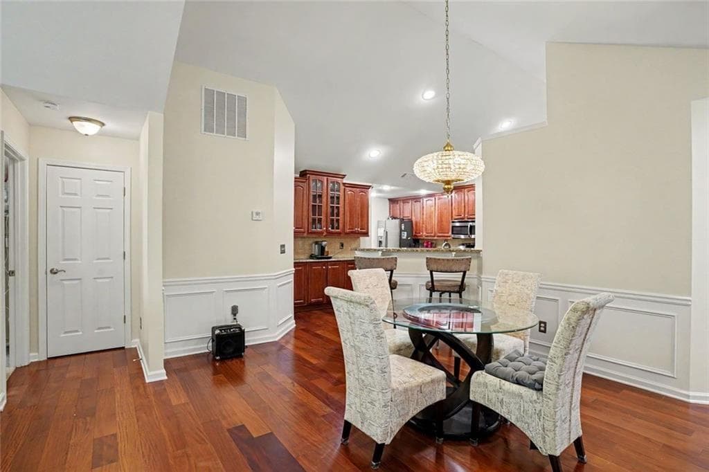 2 bedroom, 2 bathroom, 1,895 sq ft condominium for sale at 416 Kenley Court, Mcdonough, GA 30253 — photo 10