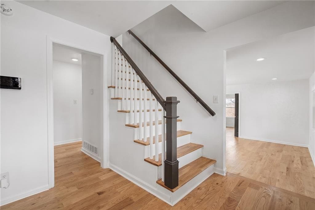 5 bedroom, 6 bathroom, 4,462 sq ft single family residence for sale at 50 Elder Drive, Jefferson, GA 30549 — photo 6