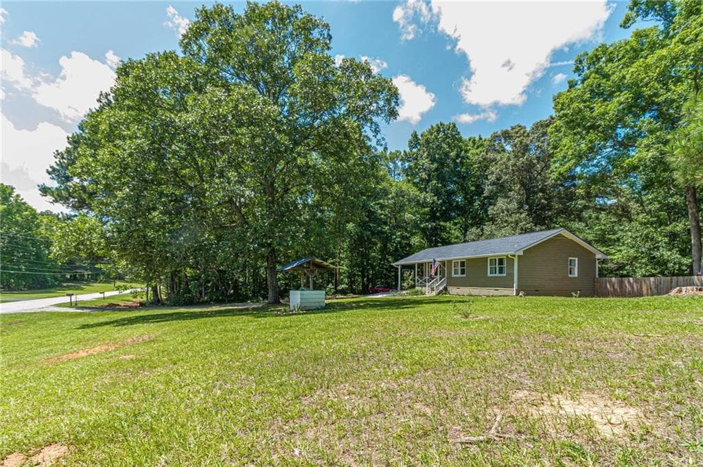 3 bedroom, 2 bathroom, 1,182 sq ft single family residence under contract at 2888 Whitney Road, Monroe, GA 30655 — photo 5
