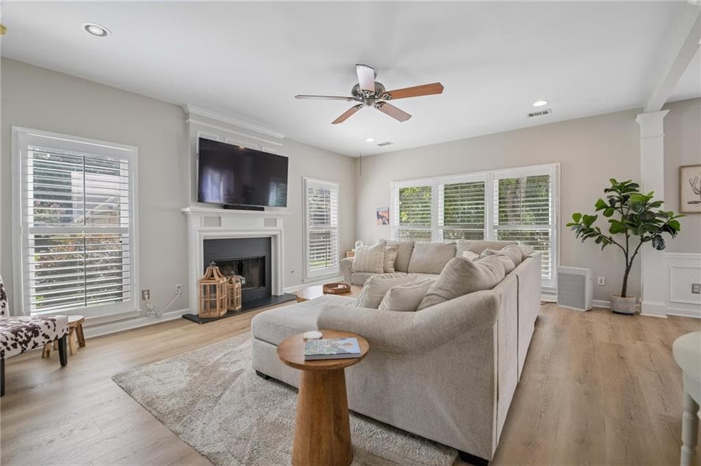 3 bedroom, 3 bathroom, 1,804 sq ft single family residence for sale at 500 Rosedown Way, Johns Creek, GA 30022 — photo 6