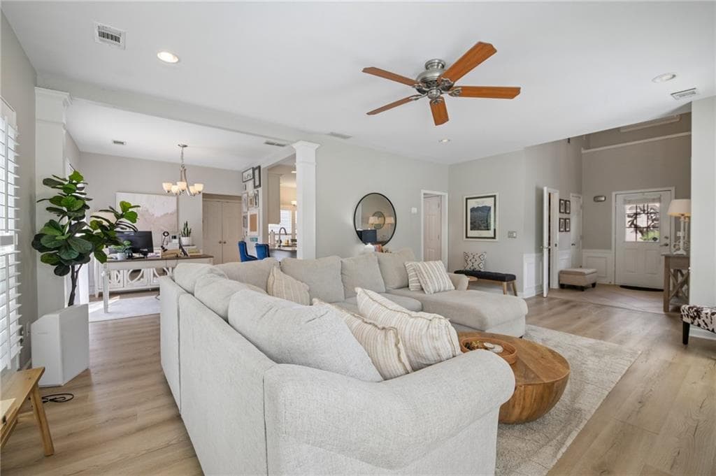 3 bedroom, 3 bathroom, 1,804 sq ft single family residence for sale at 500 Rosedown Way, Johns Creek, GA 30022 — photo 8