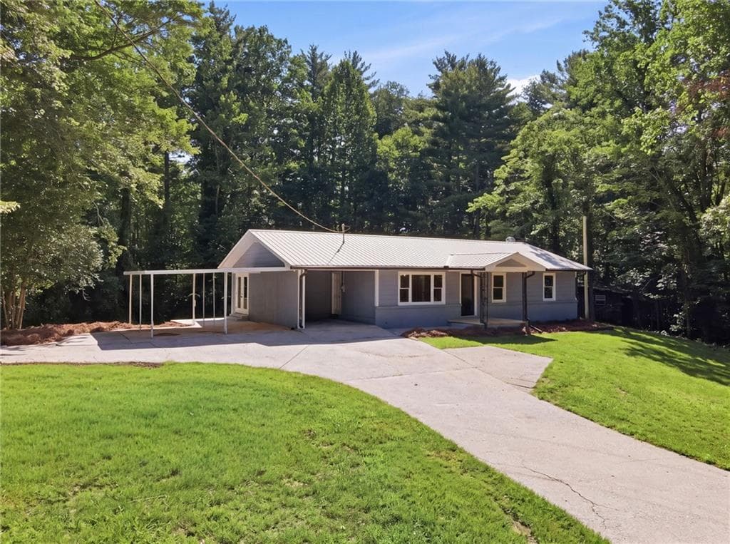 3 bedroom, 2 bathroom, 1,568 sq ft single family residence under contract at 3512 Camp Wahsega Road, Dahlonega, GA 30533 — photo 5