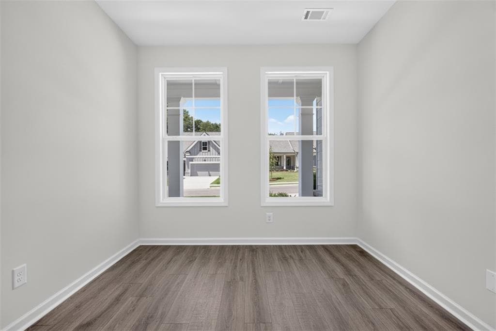 3 bedroom, 3 bathroom, 2,086 sq ft single family residence for sale at 2022 Oconee Bluff Drive, Athens, GA 30601 — photo 7