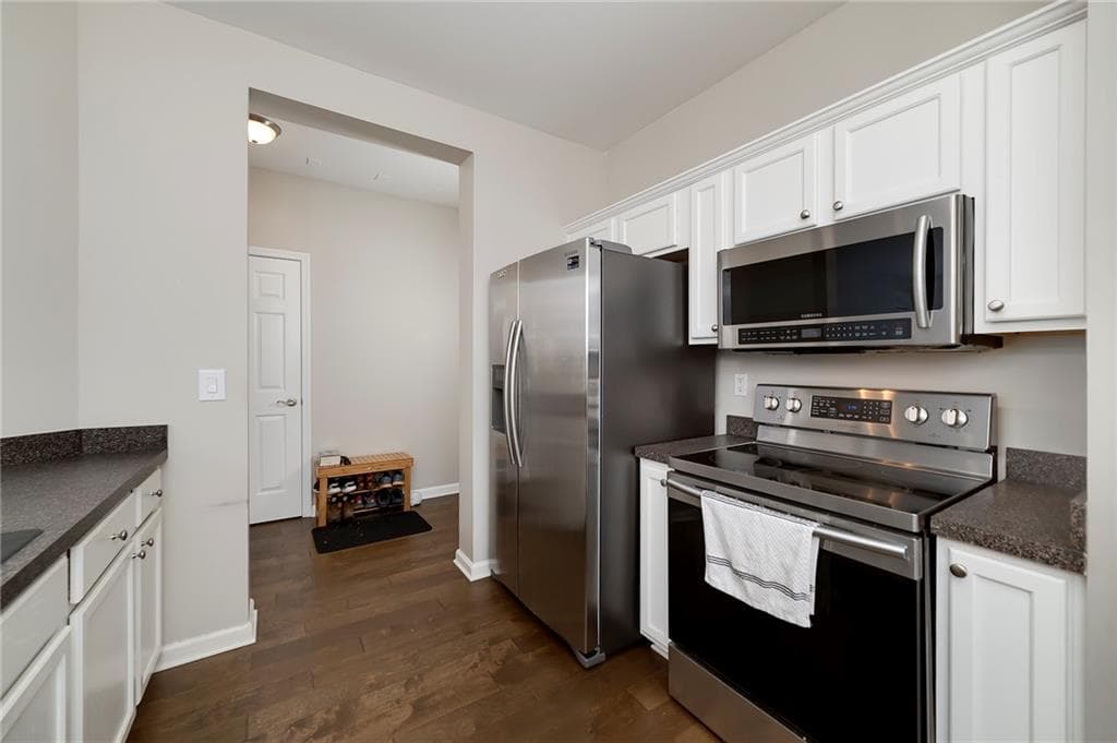 2 bedroom, 2 bathroom, 1,209 sq ft condominium for sale at 1975 Nocturne Drive 2107, Alpharetta, GA 30009 — photo 4