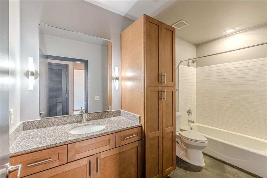 1 bedroom, 1 bathroom, 695 sq ft condominium for rent at 620 Glen Iris Drive 501, Atlanta, GA 30308 for $1,795 a month — photo 6