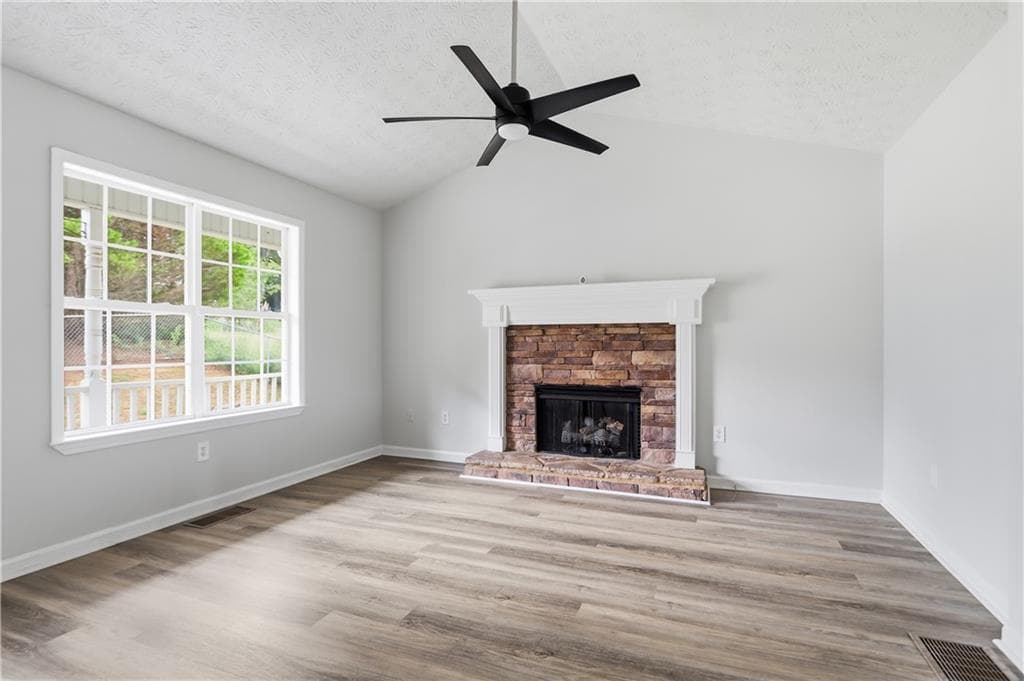4 bedroom, 3 bathroom, 1,436 sq ft single family residence for sale at 31 Stiles Court, Cartersville, GA 30120 — photo 3