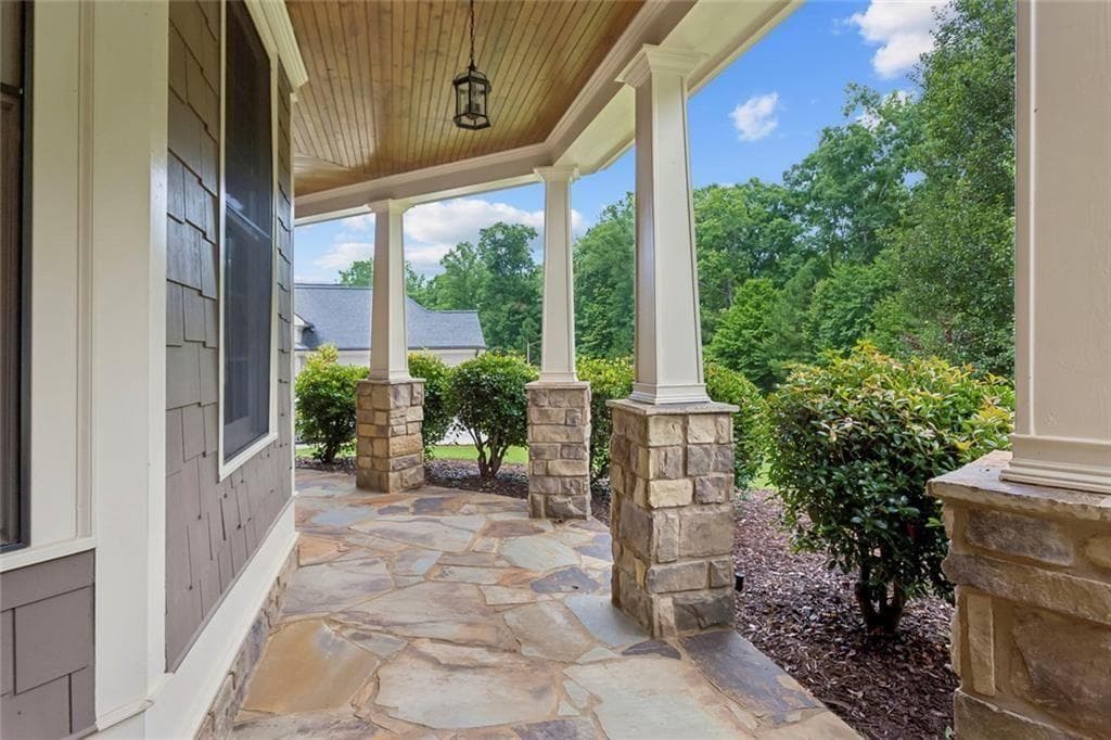 4 bedroom, 5 bathroom, 6,590 sq ft single family residence for sale at 834 Waterford Estates Manor, Canton, GA 30115 — photo 5