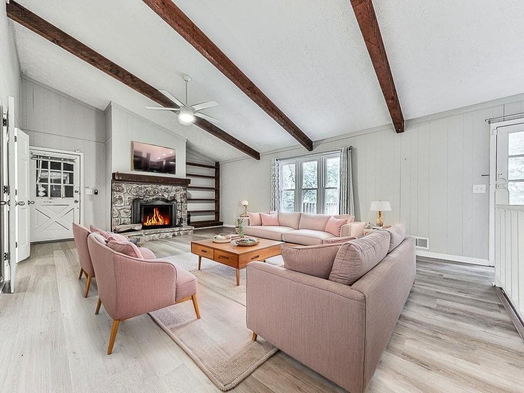 3 bedroom, 2 bathroom, 3,124 sq ft single family residence under contract at 4679 Hardwood Road, Stone Mountain, GA 30083 — photo 5