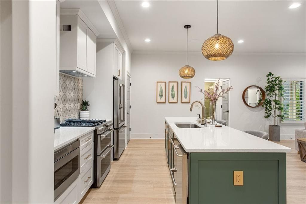 5 bedroom, 5 bathroom, 6,463 sq ft single family residence under contract at 2825 Cork Street, Braselton, GA 30517 — photo 10