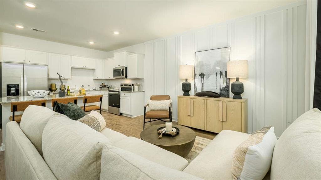 3 bedroom, 3 bathroom, 1,418 sq ft townhouse for sale at 2289 Jamin Bend 65, Lithonia, GA 30058 — photo 4