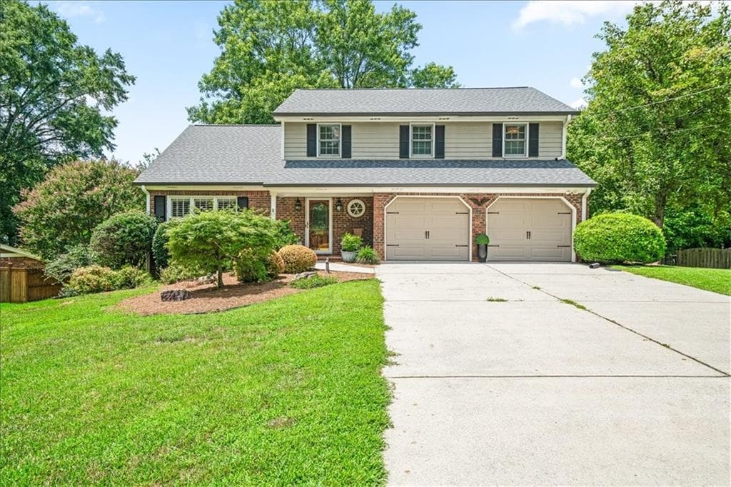4 bedroom, 4 bathroom, 2,836 sq ft single family residence sold at 3581 Chelsea Crescent, Brookhaven, GA 30319