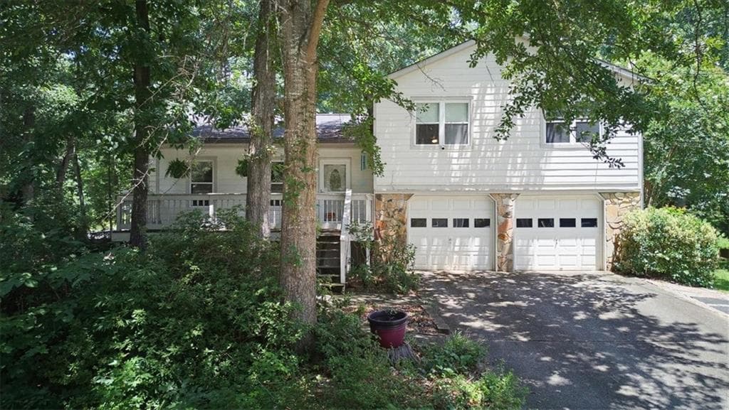 3 bedroom, 2 bathroom, 1,914 sq ft single family residence for sale at 3618 Waverly Oaks Way, Snellville, GA 30039 — photo 6