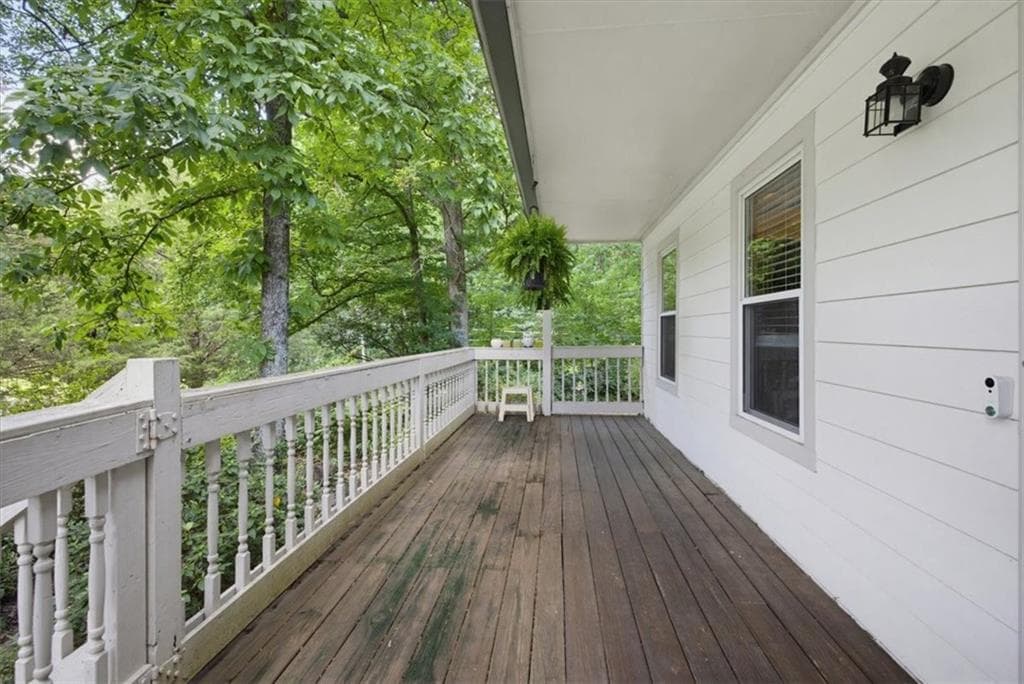 3 bedroom, 2 bathroom, 1,914 sq ft single family residence for sale at 3618 Waverly Oaks Way, Snellville, GA 30039 — photo 8