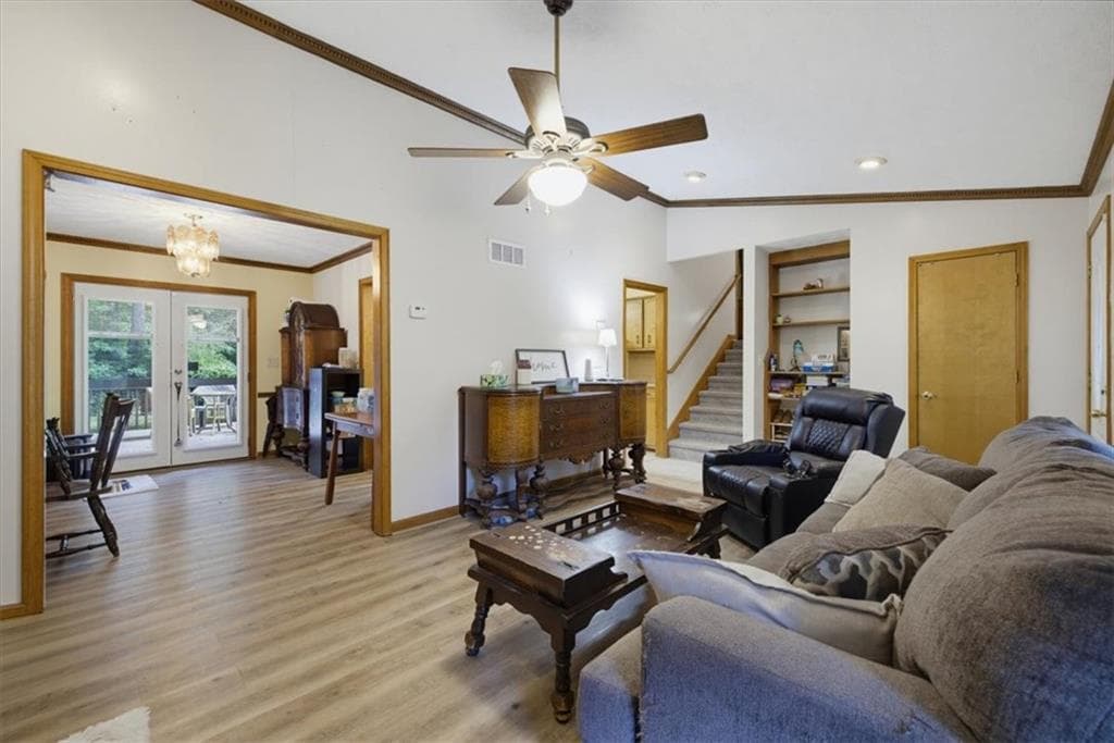 3 bedroom, 2 bathroom, 1,914 sq ft single family residence for sale at 3618 Waverly Oaks Way, Snellville, GA 30039 — photo 2