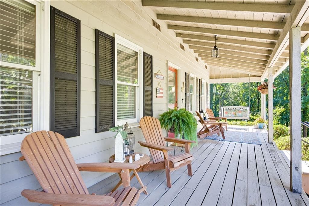 3 bedroom, 2 bathroom, 1,619 sq ft single family residence for sale at 3922 Butterfield Drive, Kennesaw, GA 30152 — photo 4