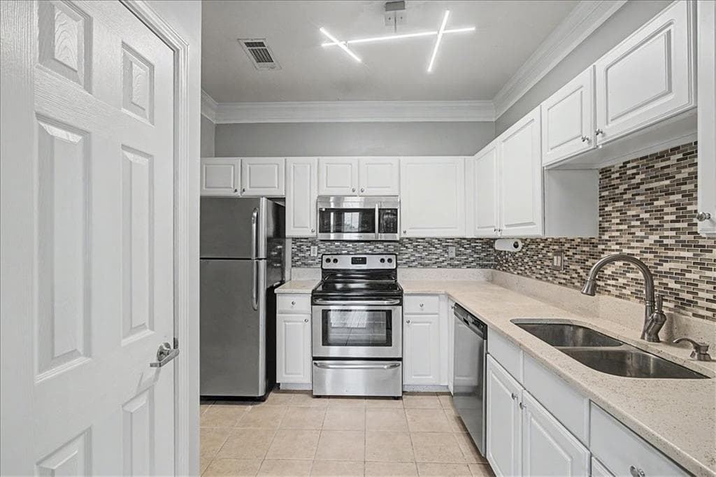 2 bedroom, 2 bathroom, 1,408 sq ft condominium for sale at 1850 Cotillion Drive 1414, Atlanta, GA 30338 — photo 5