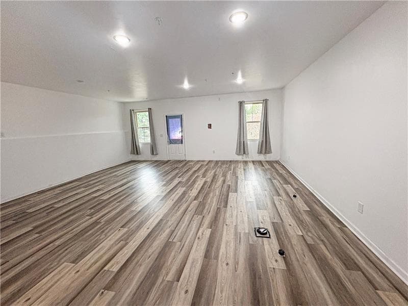 3 bedroom, 3 bathroom, 1,857 sq ft townhouse for rent at 339 Cherryhill Lane R, Woodstock, GA 30188 for $2,500 a month — photo 3