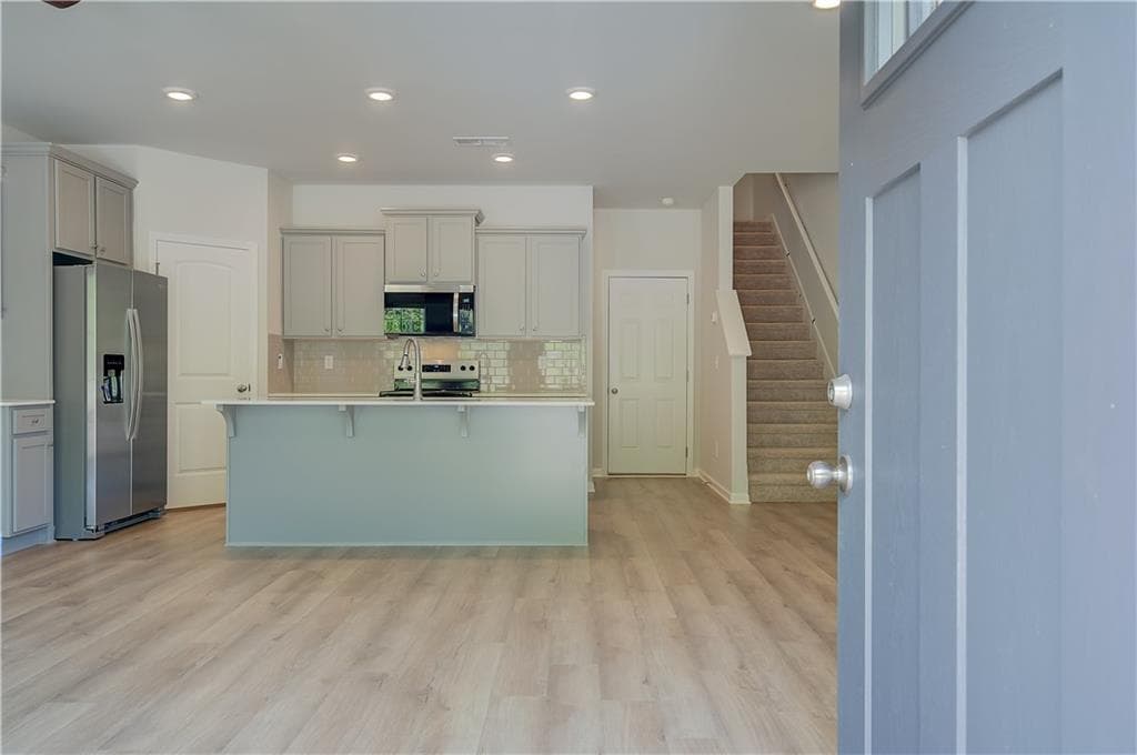 3 bedroom, 3 bathroom, 1,663 sq ft townhouse under contract at 148 Flier Drive, Mcdonough, GA 30253 — photo 4