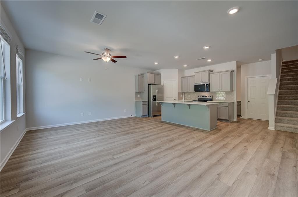 3 bedroom, 3 bathroom, 1,663 sq ft townhouse under contract at 148 Flier Drive, Mcdonough, GA 30253 — photo 5