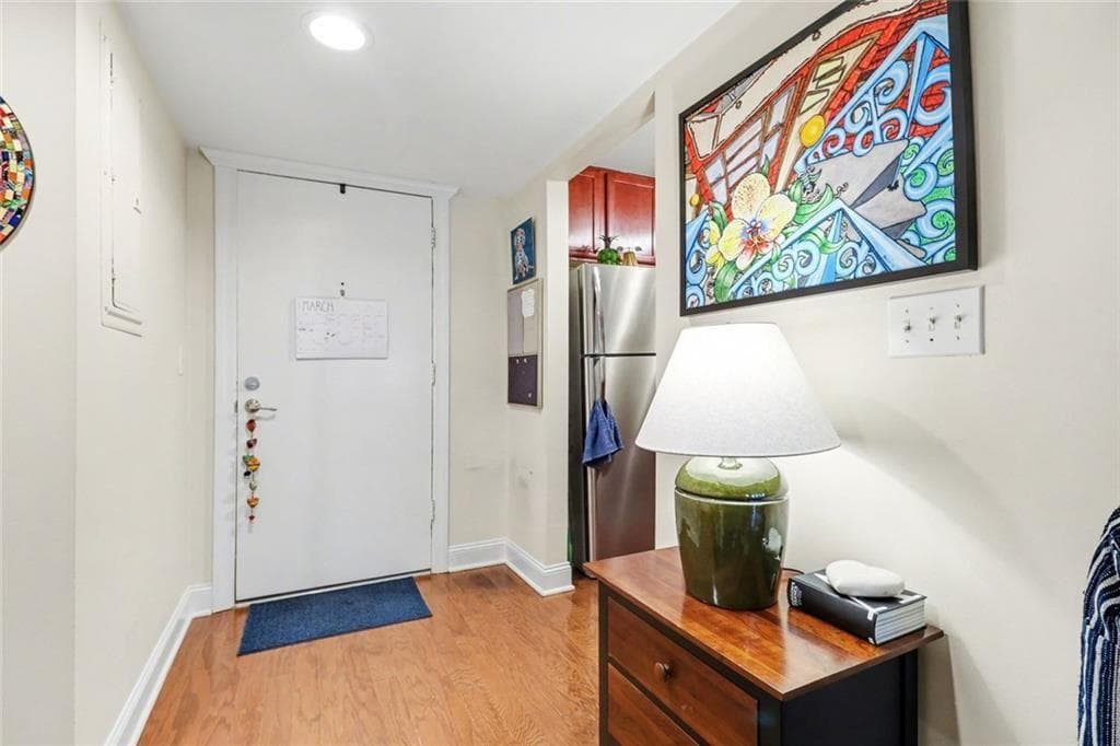 1 bedroom, 1 bathroom, 756 sq ft condominium for sale at 3650 Ashford Dunwoody Road 904, Atlanta, GA 30319 — photo 7