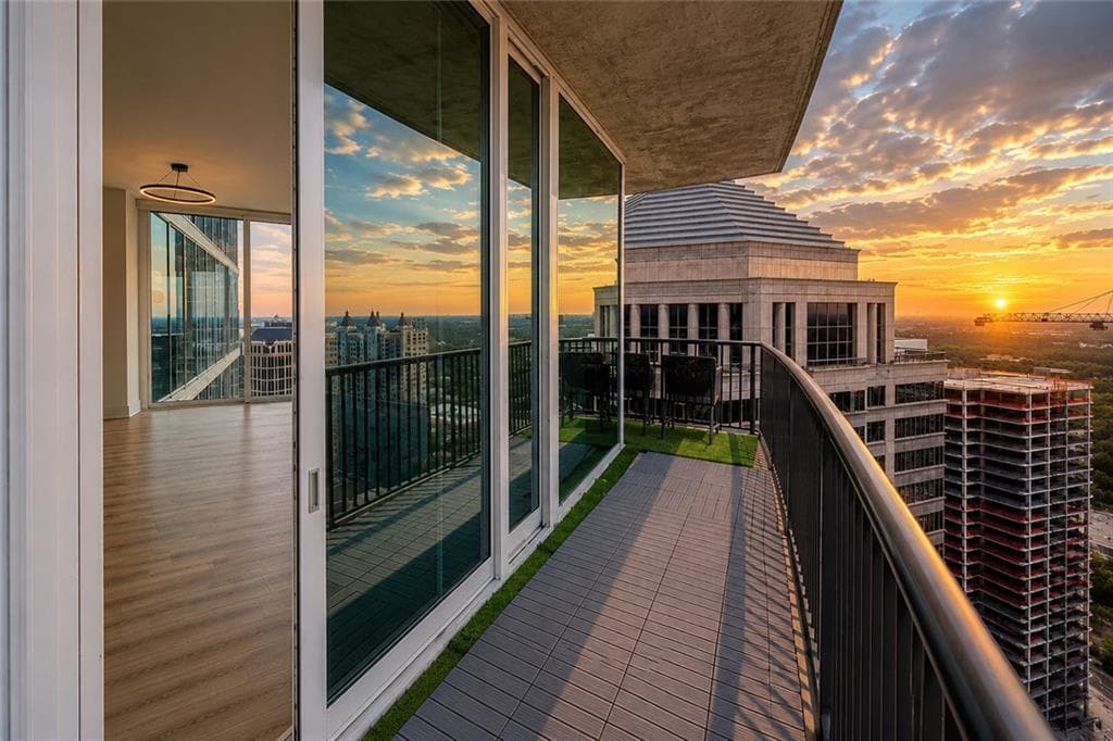 2 bedroom, 3 bathroom, 1,505 sq ft condominium for rent at 1080 Peachtree Street 3403, Atlanta, GA 30309 for $5,200 a month — photo 4
