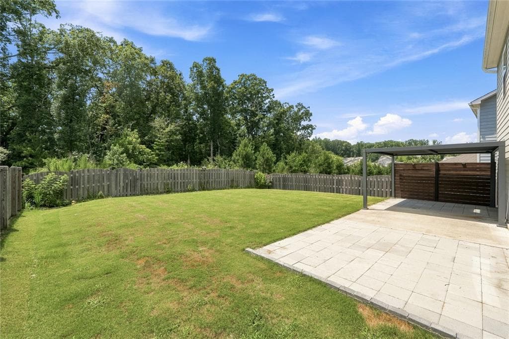 4 bedroom, 3 bathroom, 2,427 sq ft single family residence for rent at 6801 Scarlet Oak Way, Flowery Branch, GA 30542 for $2,600 a month — photo 2