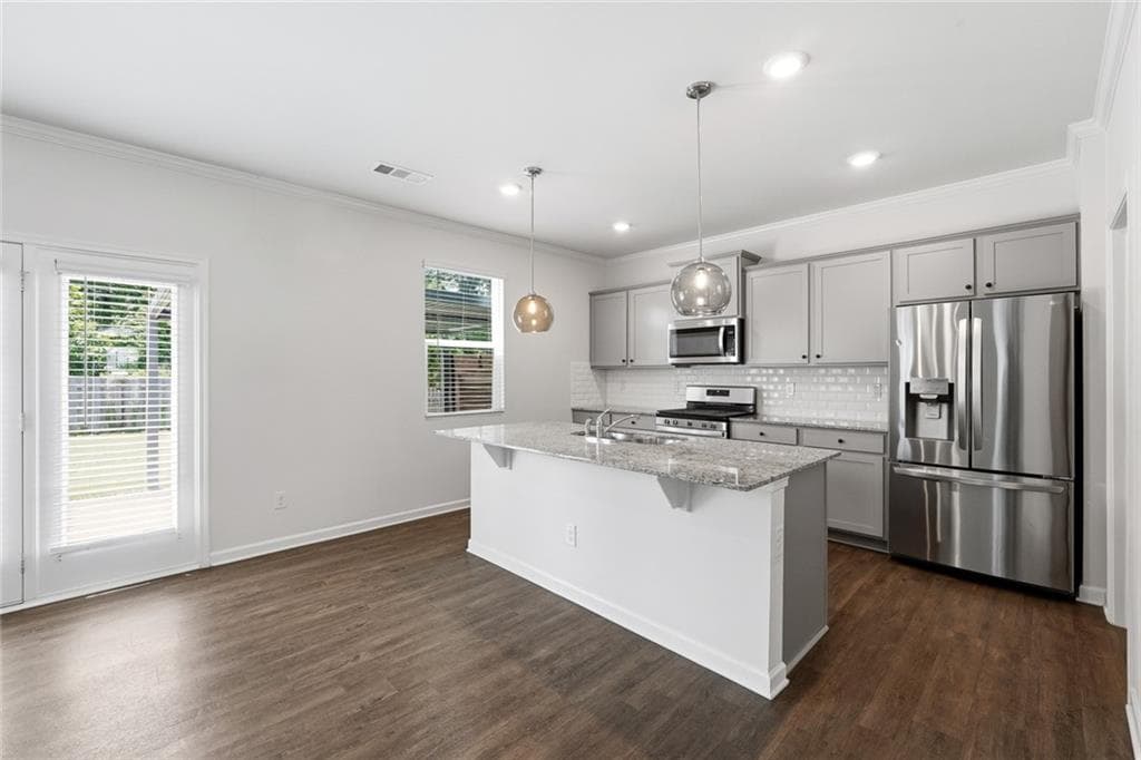4 bedroom, 3 bathroom, 2,427 sq ft single family residence for rent at 6801 Scarlet Oak Way, Flowery Branch, GA 30542 for $2,600 a month — photo 6