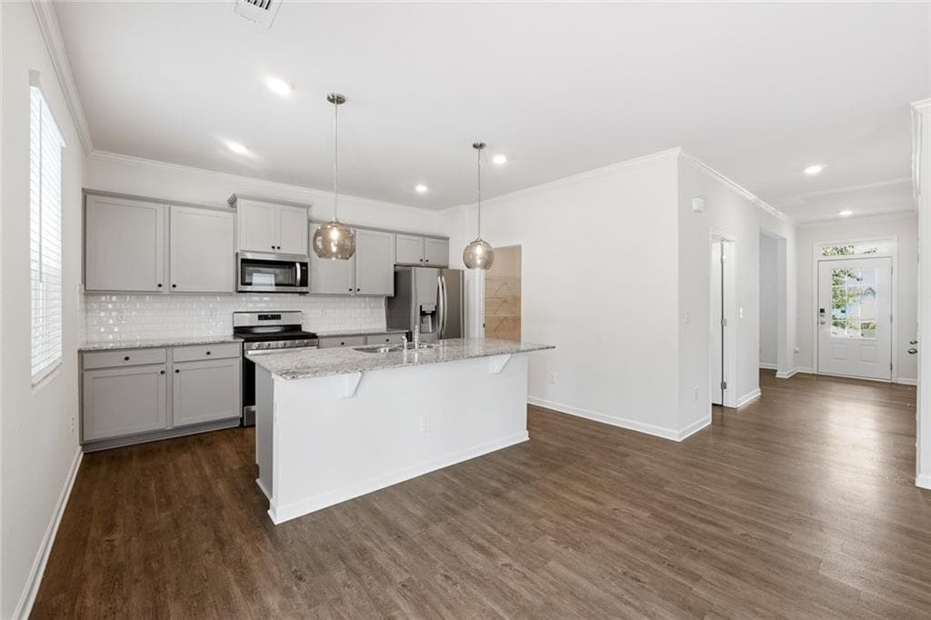 4 bedroom, 3 bathroom, 2,427 sq ft single family residence for rent at 6801 Scarlet Oak Way, Flowery Branch, GA 30542 for $2,600 a month — photo 8