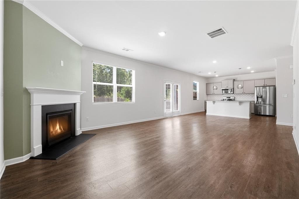 4 bedroom, 3 bathroom, 2,427 sq ft single family residence for rent at 6801 Scarlet Oak Way, Flowery Branch, GA 30542 for $2,600 a month — photo 10