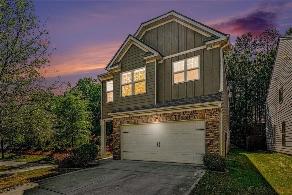 4 bedroom, 3 bathroom, 2,050 sq ft single family residence for sale at 4987 Rapahoe, Atlanta, GA 30349 — photo 4