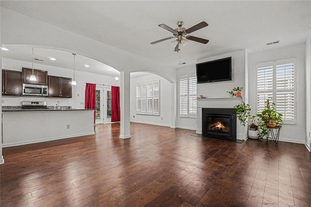4 bedroom, 3 bathroom, 2,050 sq ft single family residence for sale at 4987 Rapahoe, Atlanta, GA 30349 — photo 8