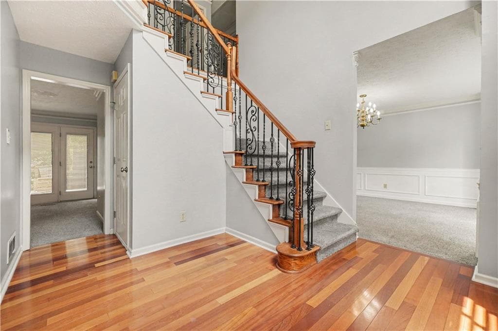 4 bedroom, 3 bathroom, 2,852 sq ft single family residence under contract at 4540 Apache Court, Kennesaw, GA 30152 — photo 5