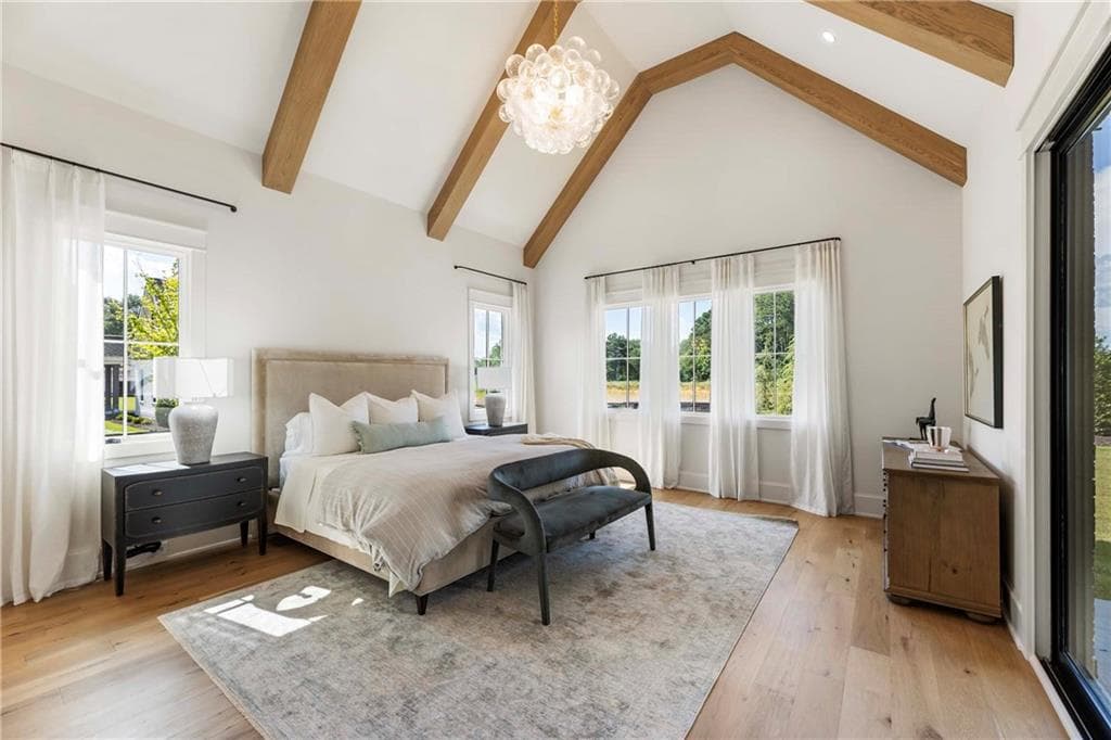 5 bedroom, 7 bathroom, 6,169 sq ft single family residence for sale at 185 Heatherton Lane, Milton, GA 30009 — photo 5