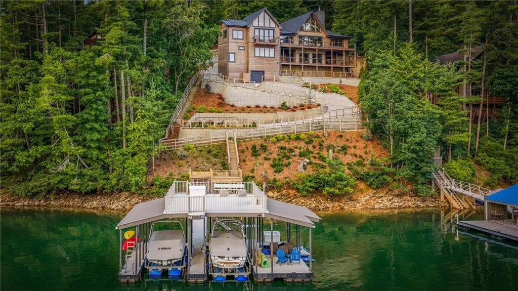 5 bedroom, 7 bathroom, 5,373 sq ft single family residence for sale at 73 Tall Timber Lane, Blue Ridge, GA 30513 — photo 5