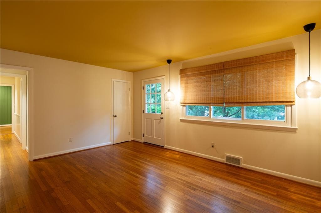3 bedroom, 3 bathroom, 1,785 sq ft single family residence for sale at 1170 N Druid Woods Court, Decatur, GA 30033 — photo 9