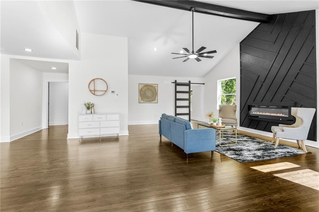 3 bedroom, 2 bathroom, 1,950 sq ft single family residence under contract at 968 Bruce Circle, Atlanta, GA 30316 — photo 2