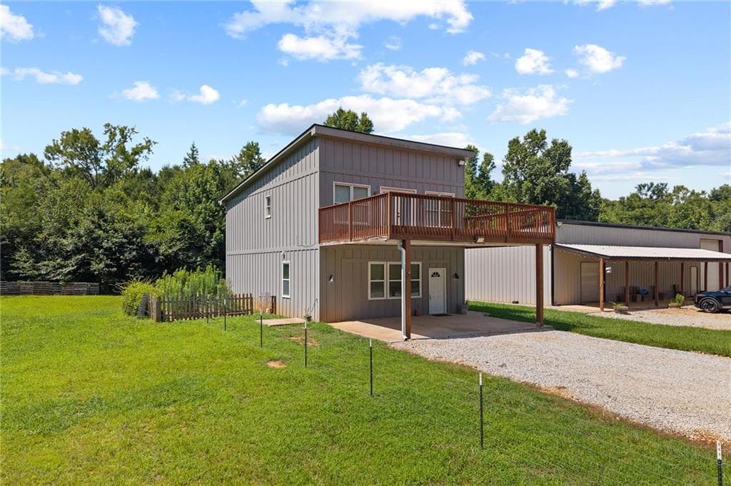 3 bedroom, 3 bathroom, 5,190 sq ft single family residence for sale at 221 Columbus Drive, Homer, GA 30547 — photo 7