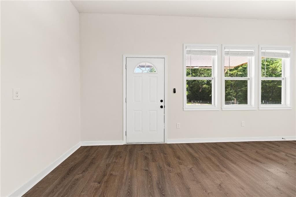 3 bedroom, 3 bathroom, 5,190 sq ft single family residence for sale at 221 Columbus Drive, Homer, GA 30547 — photo 9