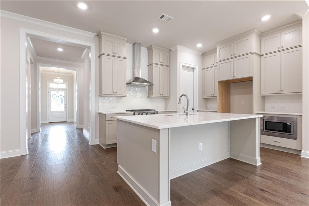 3 bedroom, 3 bathroom, 2,464 sq ft single family residence under contract at 879 Eastman Court, Hoschton, GA 30548 — photo 10