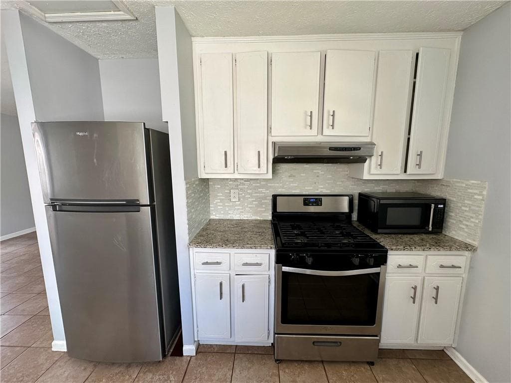 3 bedroom, 2 bathroom, 1,294 sq ft single family residence for rent at 4668 Emerald Willow Drive, Acworth, GA 30101 for $1,850 a month — photo 5