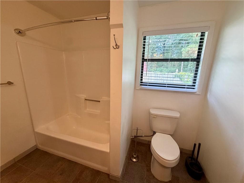 3 bedroom, 2 bathroom, 1,294 sq ft single family residence for rent at 4668 Emerald Willow Drive, Acworth, GA 30101 for $1,850 a month — photo 10