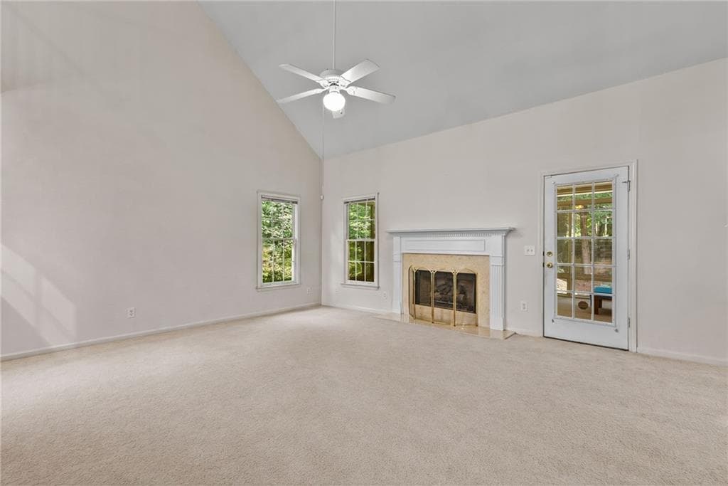 6 bedroom, 4 bathroom, 4,152 sq ft single family residence for sale at 2910 Arbor Creek Lane, Atlanta, GA 30340 — photo 4